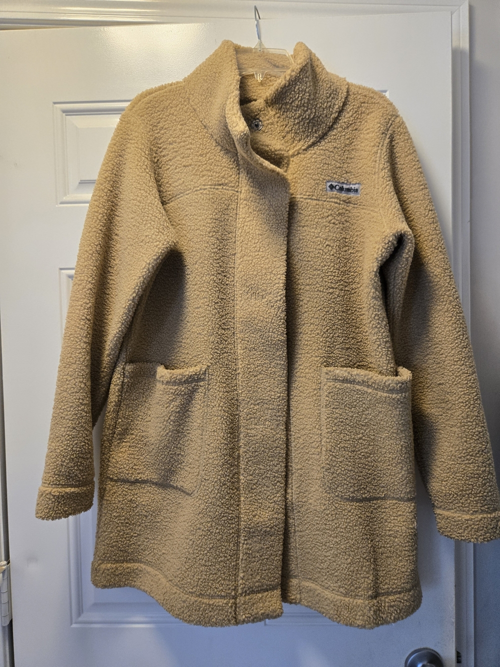 Columbia Women's Tan Teddy Sherpa Jacket